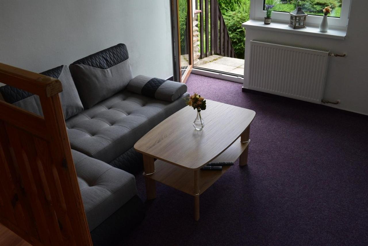 Apartmany กูโบวาฮุท ภายนอก รูปภาพ