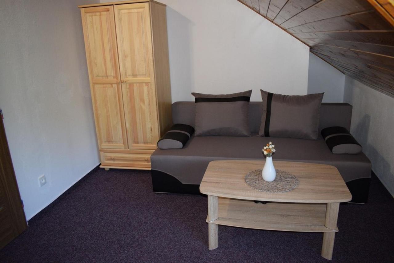 Apartmany กูโบวาฮุท ภายนอก รูปภาพ