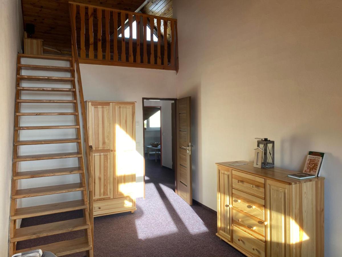 Apartmany กูโบวาฮุท ภายนอก รูปภาพ