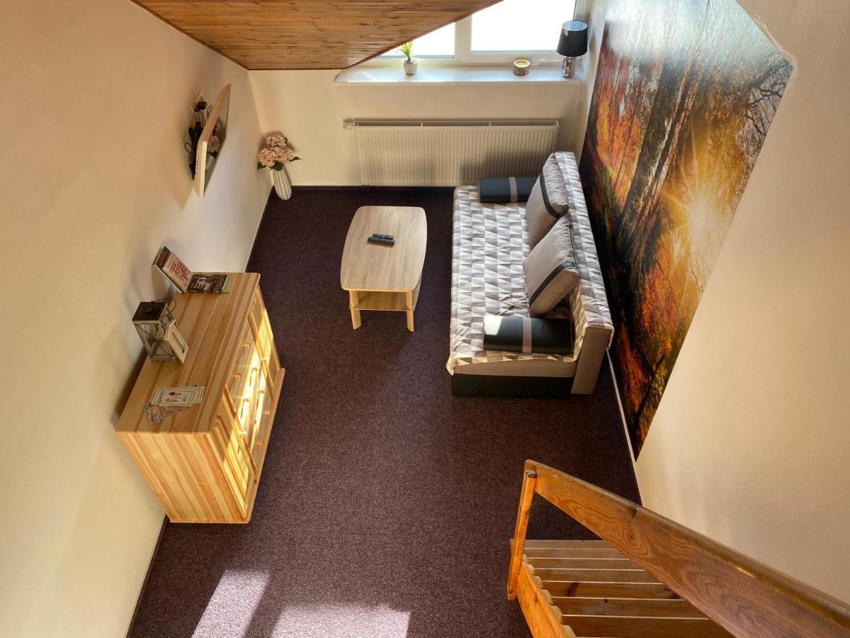 Apartmany กูโบวาฮุท ภายนอก รูปภาพ