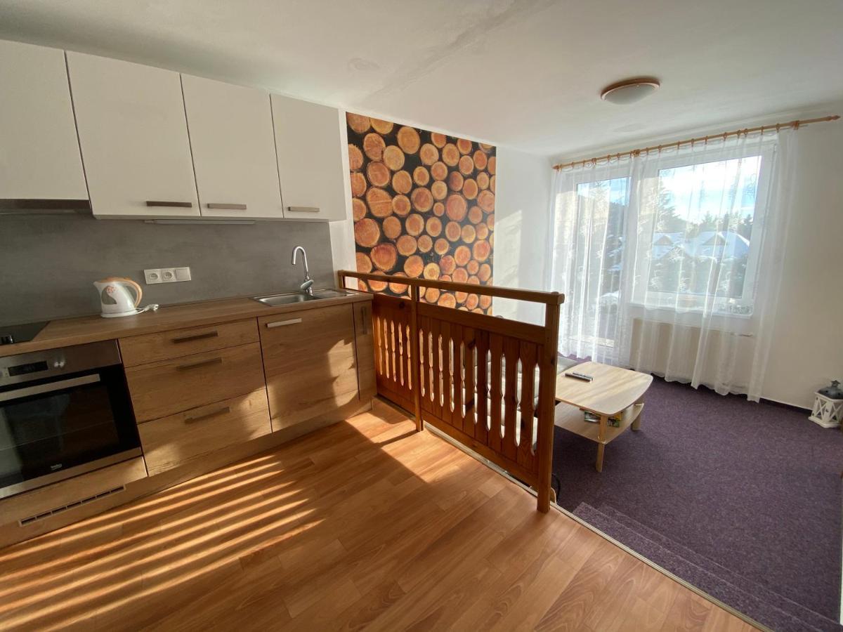 Apartmany กูโบวาฮุท ภายนอก รูปภาพ